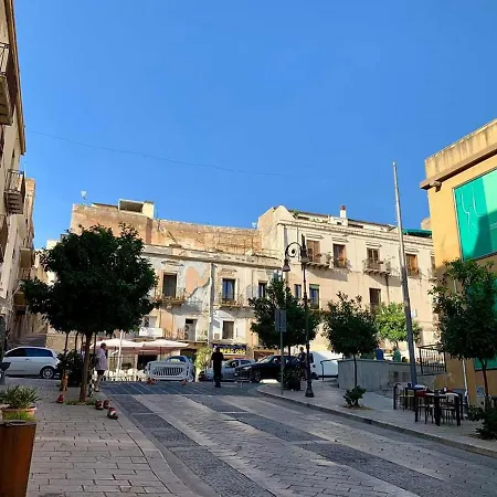 La Kalsa Apartment *
